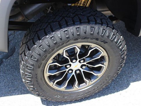 Used 2021 Chevrolet Colorado ZR2 AWD/4WD image 7