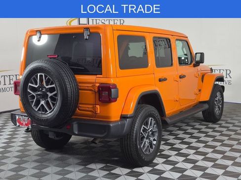 Certified 2025 Jeep Wrangler Unlimited Sahara AWD/4WD image 9