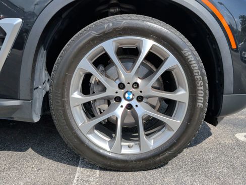Used 2025 BMW X5 xDrive40i AWD/4WD image 14