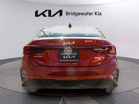 Certified 2024 Kia Forte LXS w/ LXS Technology Package FWD image 5