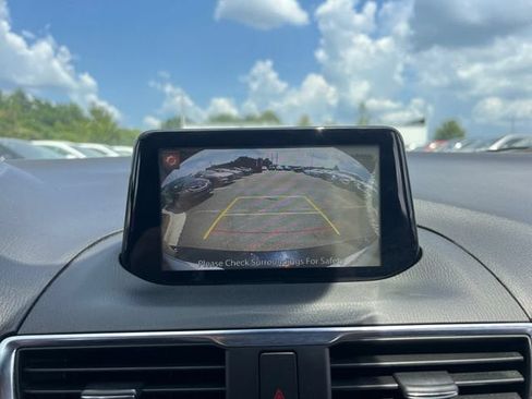 Used 2017 MAZDA MAZDA3 Grand Touring w/ Premium Equipment Package FWD image 24
