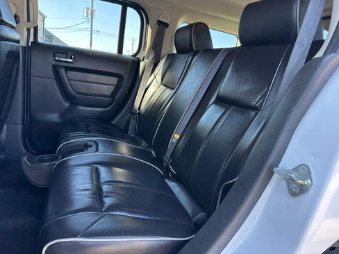 Used 2006 HUMMER H3 Luxury image 18