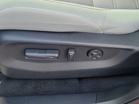 Certified 2022 Honda CR-V EX image 18