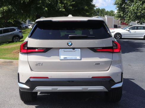New 2026 BMW X1 xDrive28i w/ Technology Package AWD/4WD image 5