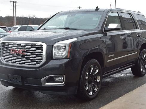 Used 2020 GMC Yukon Denali w/ Denali Ultimate Black Edition AWD/4WD image 14