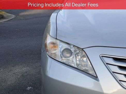 Used 2007 Toyota Camry LE FWD image 11
