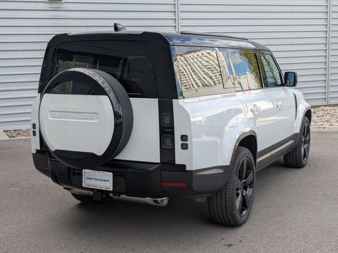 New 2026 Land Rover Defender 130 S AWD/4WD image 5