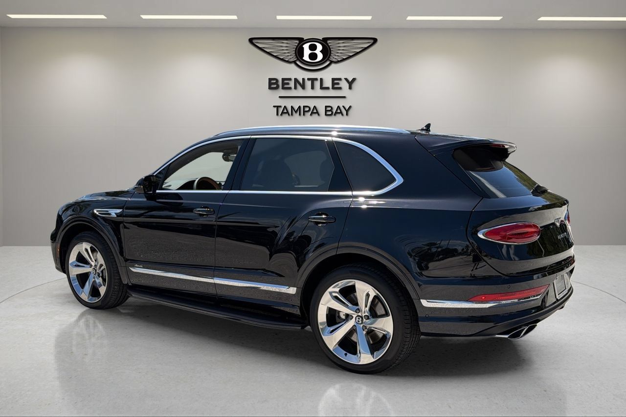 Used 2025 Bentley Bentayga AWD/4WD image 11