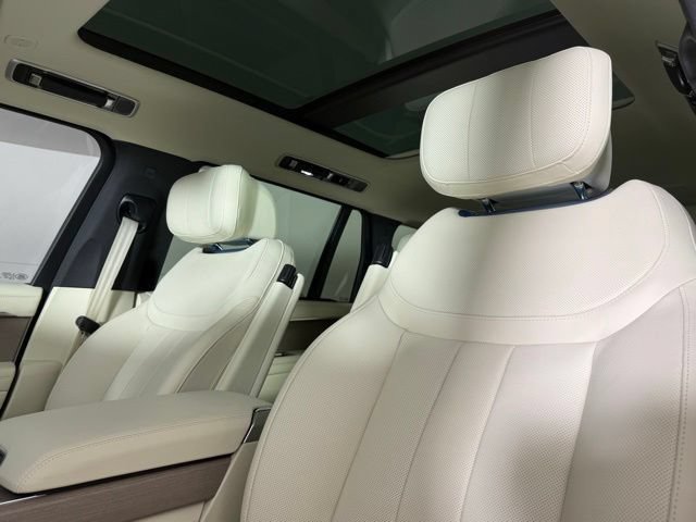 New 2026 Land Rover Range Rover Long Wheelbase Autobiography AWD/4WD image 4