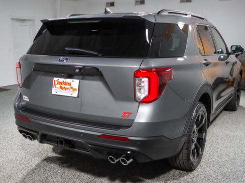Used 2023 Ford Explorer ST w/ Technology Package AWD/4WD image 7
