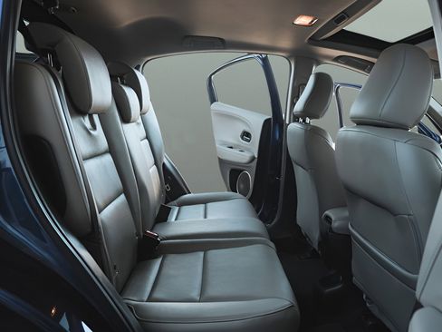Used 2017 Honda HR-V EX-L image 13