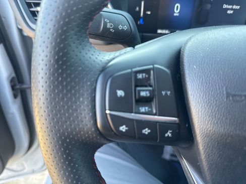 Used 2025 Ford Escape ST-Line image 16