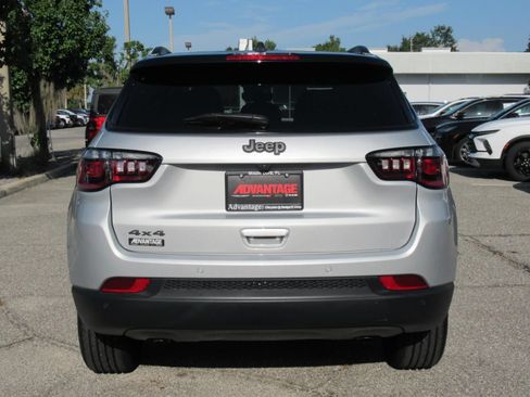 Certified 2026 Jeep Compass Limited AWD/4WD image 6