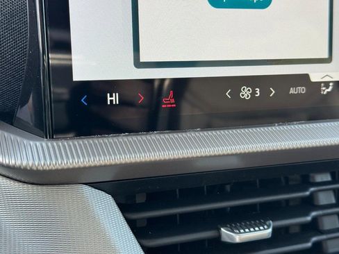 New 2026 Ford Explorer Active image 15