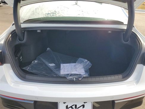 New 2025 Kia K5 LXS image 6