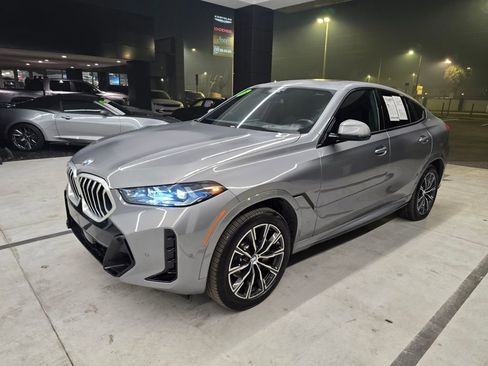 Used 2025 BMW X6 xDrive40i image 2