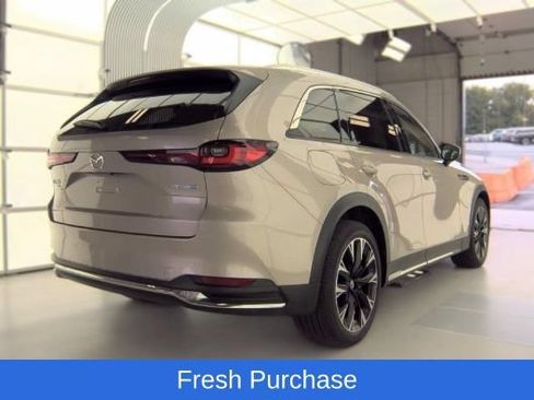 Used 2024 MAZDA CX-90 Plug-In Hybrid w/ Premium Pkg AWD/4WD image 4
