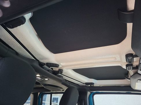 Used 2020 Jeep Wrangler Unlimited Sport S AWD/4WD image 18