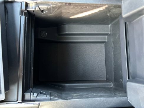 Used 2022 Ford F150 XLT w/ Equipment Group 302A High image 25