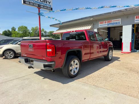 Used 2018 GMC Sierra 1500 SLE w/ SLE Value Package AWD/4WD image 6