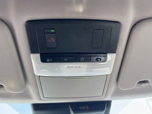 Used 2024 Mitsubishi Outlander SE image 24