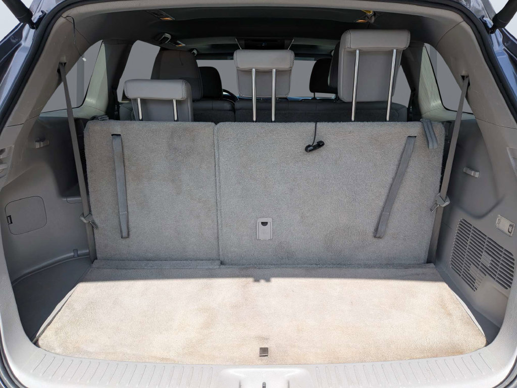 Used 2016 Toyota Highlander XLE FWD image 12