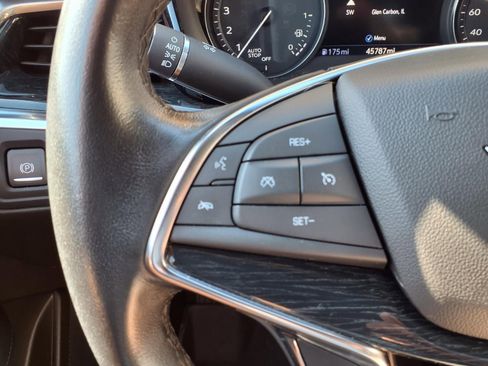 Used 2020 Cadillac XT5 Premium Luxury image 14