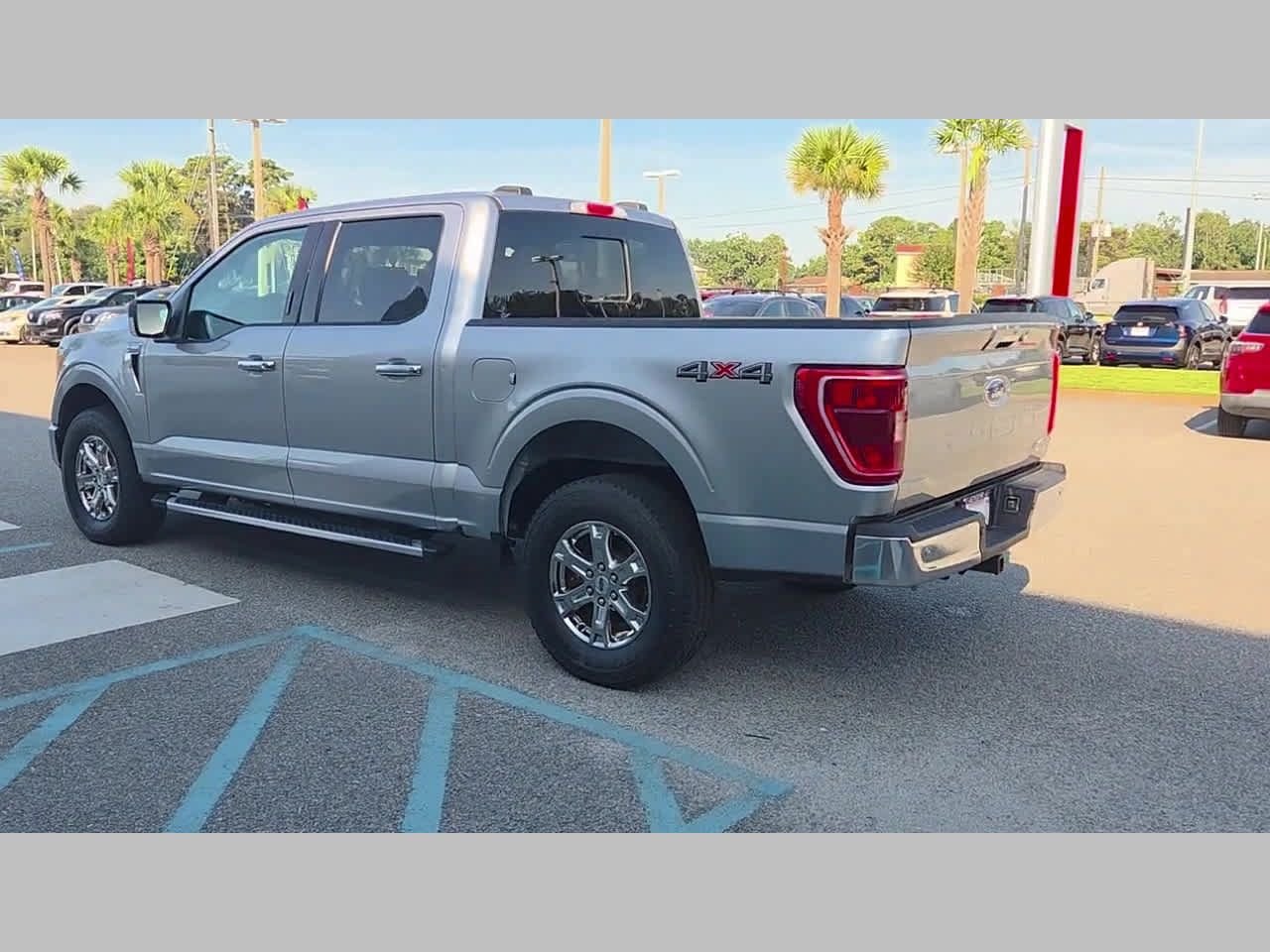 Used 2022 Ford F150 XLT w/ Equipment Group 302A High AWD/4WD image 29