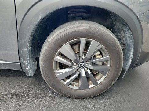 Used 2022 Nissan Pathfinder SV FWD image 2