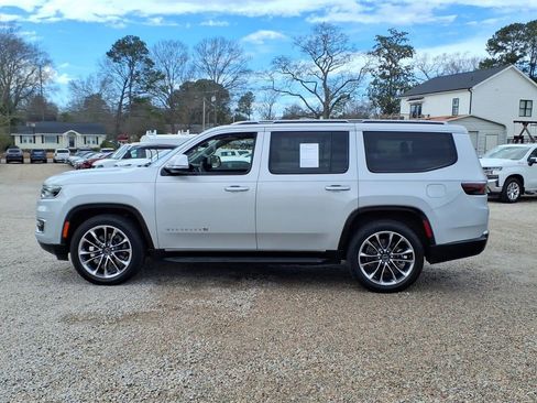 Used 2022 Jeep Wagoneer Series II w/ Premium Group I image 14