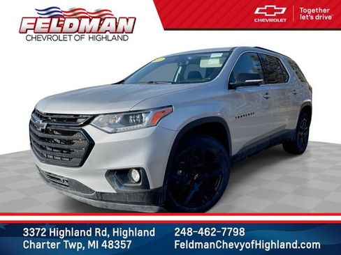 Used 2020 Chevrolet Traverse LT w/ LPO, Blackout Package image 1