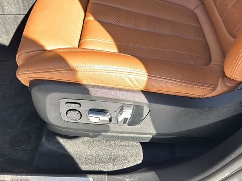 Used 2022 BMW X5 xDrive45e w/ Executive Package image 27