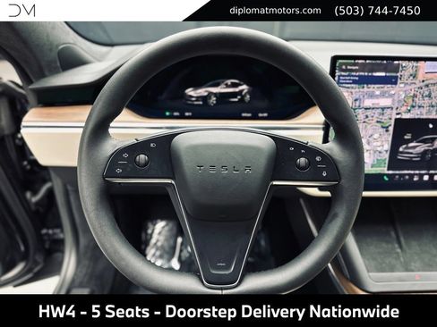 Used 2025 Tesla Model S AWD/4WD image 29