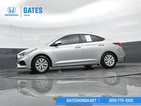 Used 2019 Hyundai Accent SE image 35