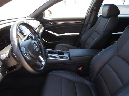 Used 2020 Honda Accord Sport image 13