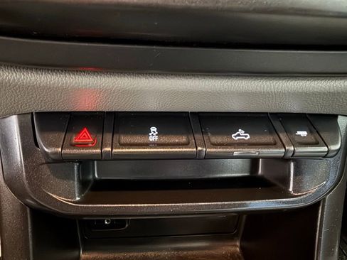 Used 2019 Chevrolet Colorado W/T w/ WT Convenience Package image 28