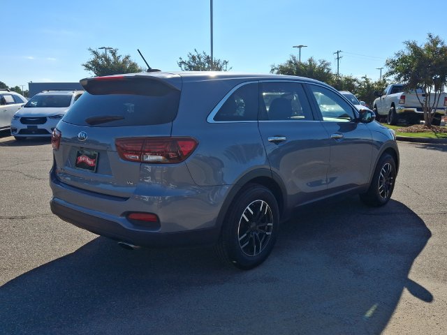 Used 2020 Kia Sorento FWD V6 image 4