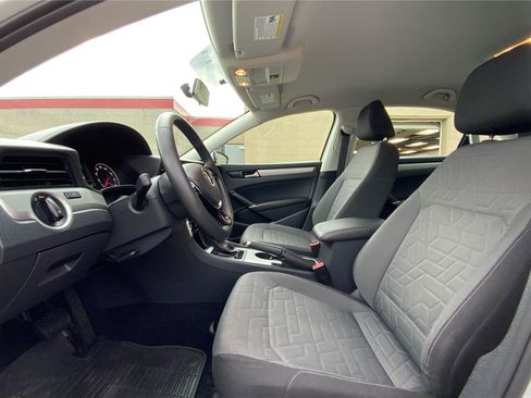 Used 2021 Volkswagen Passat 2.0T S FWD image 10