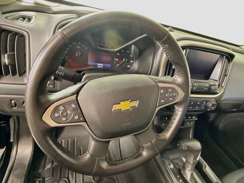 Used 2021 Chevrolet Colorado Z71 w/ Safety Package AWD/4WD image 5