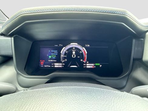 Used 2025 Toyota Sequoia Platinum AWD/4WD image 43