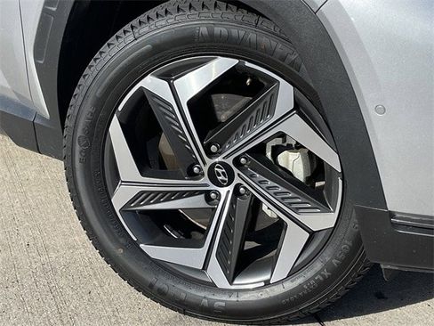 Used 2023 Hyundai Tucson Limited image 8