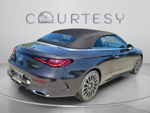 Certified 2026 Mercedes-Benz CLE 300 4MATIC Cabriolet image 4