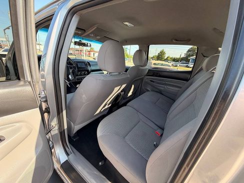 Used 2014 Toyota Tacoma PreRunner w/ Convenience Package RWD image 12