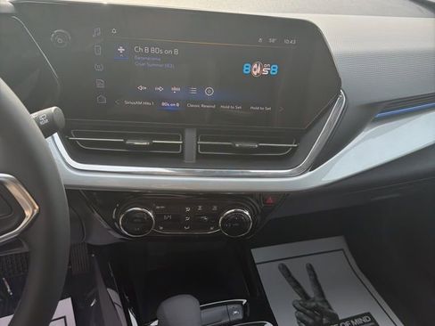 New 2026 Chevrolet Trax LT w/ LT Convenience Package image 21