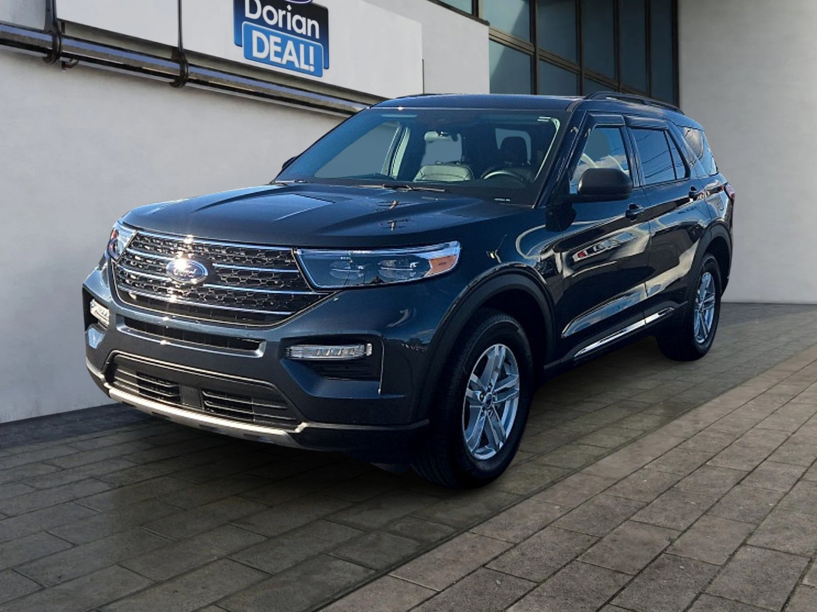 Certified 2023 Ford Explorer XLT w/ Equipment Group 202A AWD/4WD image 7