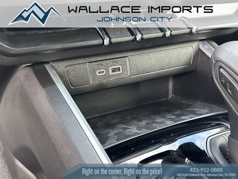 Used 2024 Chevrolet Colorado Trail Boss w/ Technology Package image 29