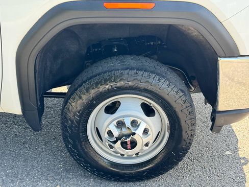 Used 2022 GMC Sierra 3500 Pro w/ Convenience Package AWD/4WD image 34