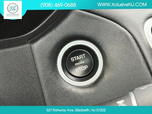 Used 2018 Land Rover Range Rover Velar R-Dynamic HSE AWD/4WD image 19