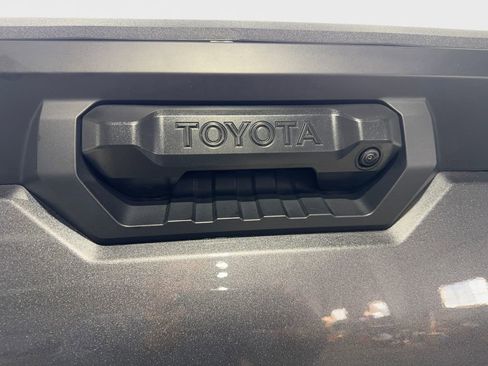 Used 2025 Toyota Tundra SR5 w/ SR5 Premium Package AWD/4WD image 24
