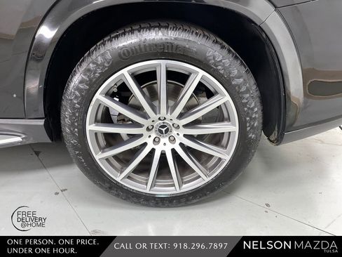 Used 2022 Mercedes-Benz GLS 450 4MATIC image 12